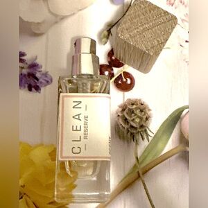 New Clean Blonde Rose Perfume spray - 5ml